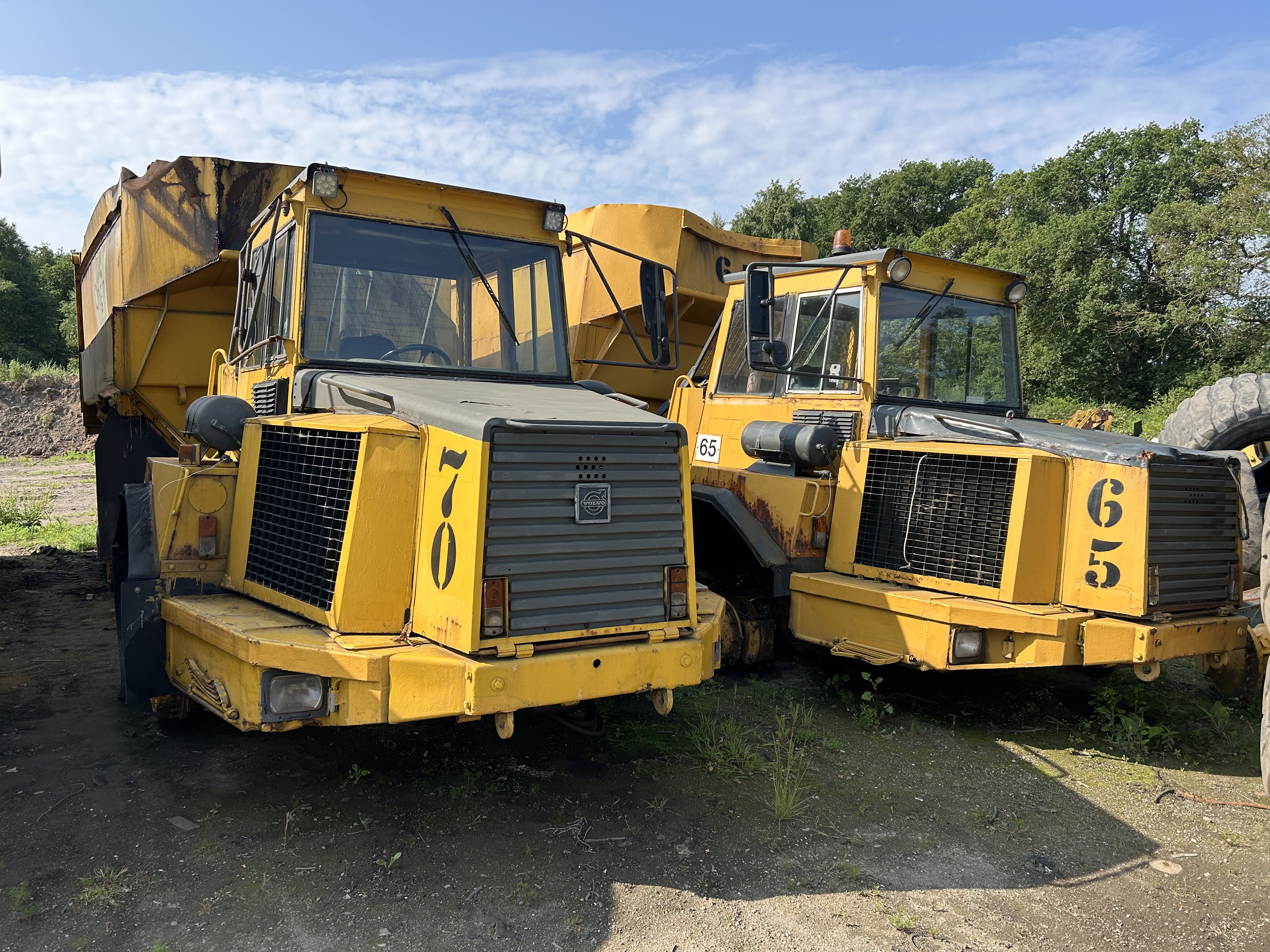 v-parts sales & hire data-uk-cover 